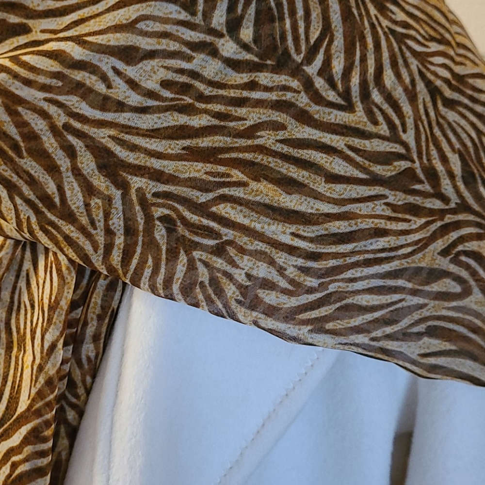 SAFARI SCARF BROWN CREME GOLD COLORS 42 BY 60 - Picture 4 of 16